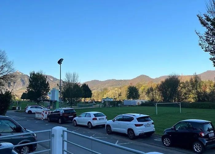 度假居 Rheinzeit 雷马根